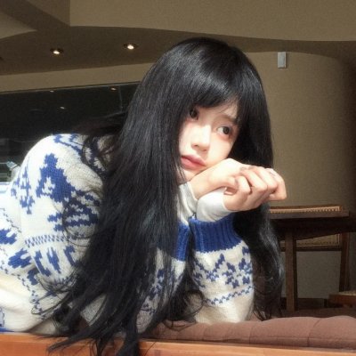 女孩爱跑步