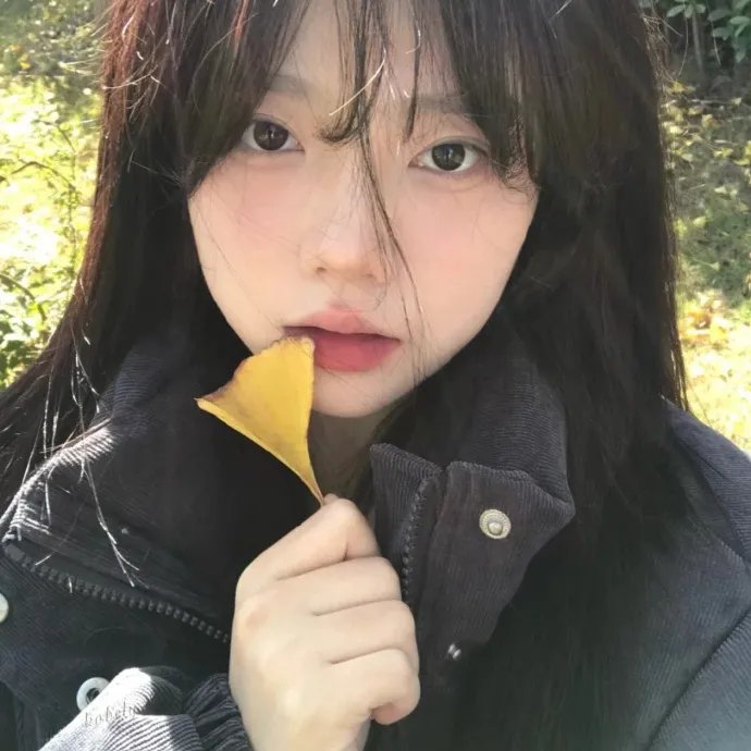 玛丽莲有深黑之眸